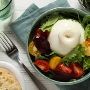 BURRATA ET TOMATE CERISE